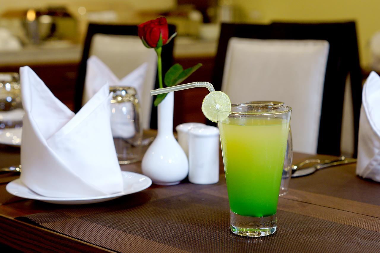 Amalfi Grand Hotel Patna  Bilik gambar