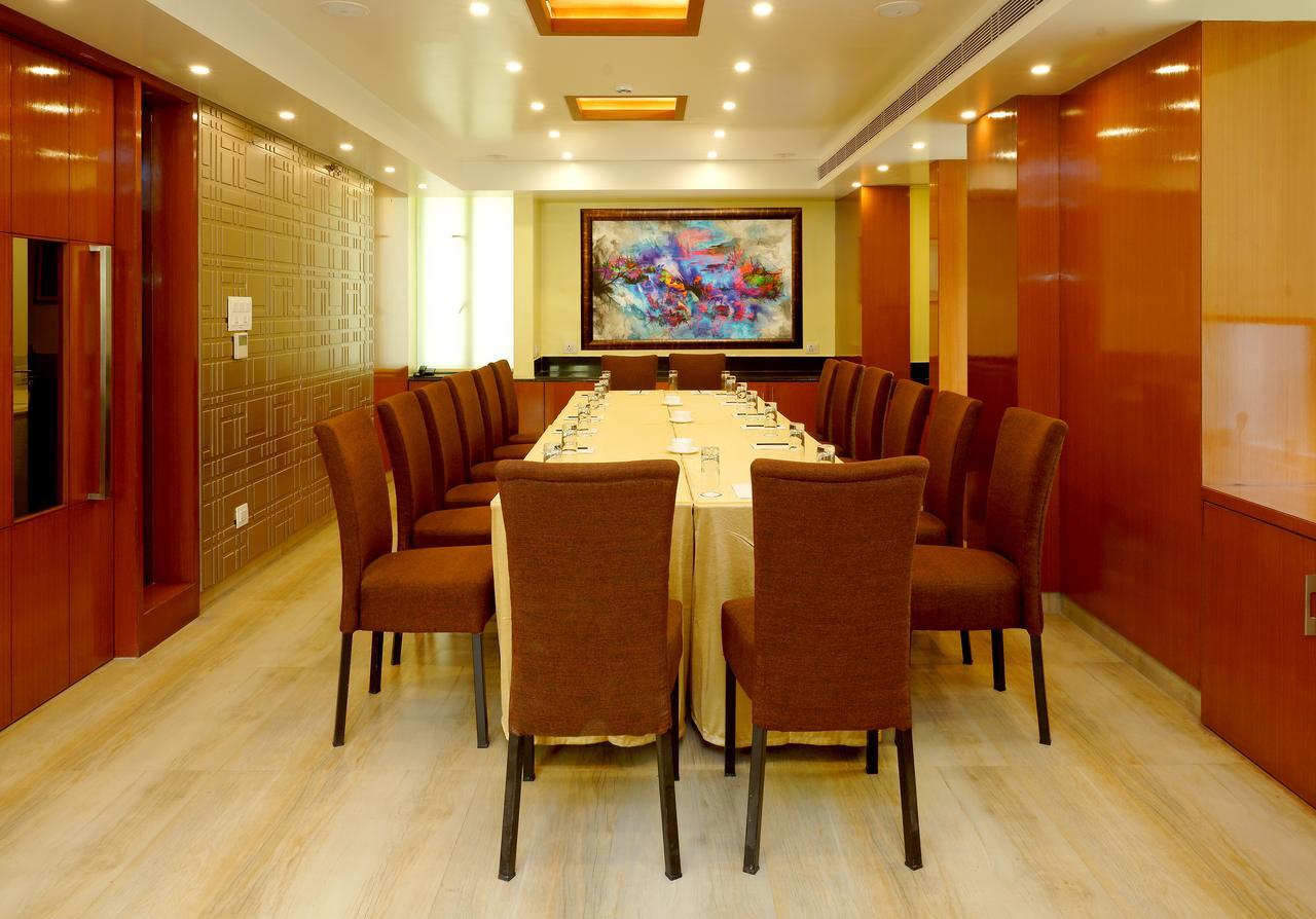 Amalfi Grand Hotel Patna  Bilik gambar