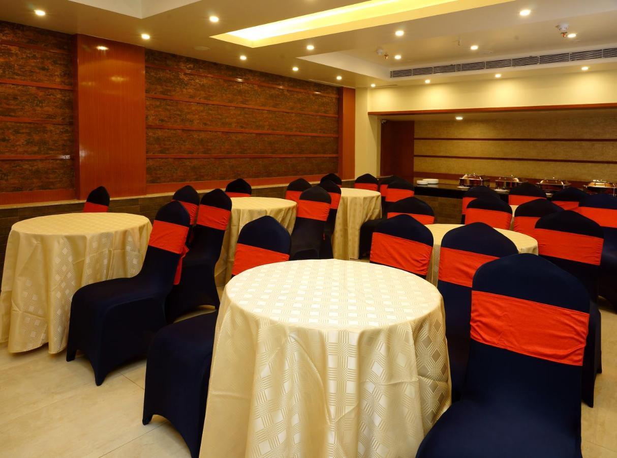 Amalfi Grand Hotel Patna  Bilik gambar